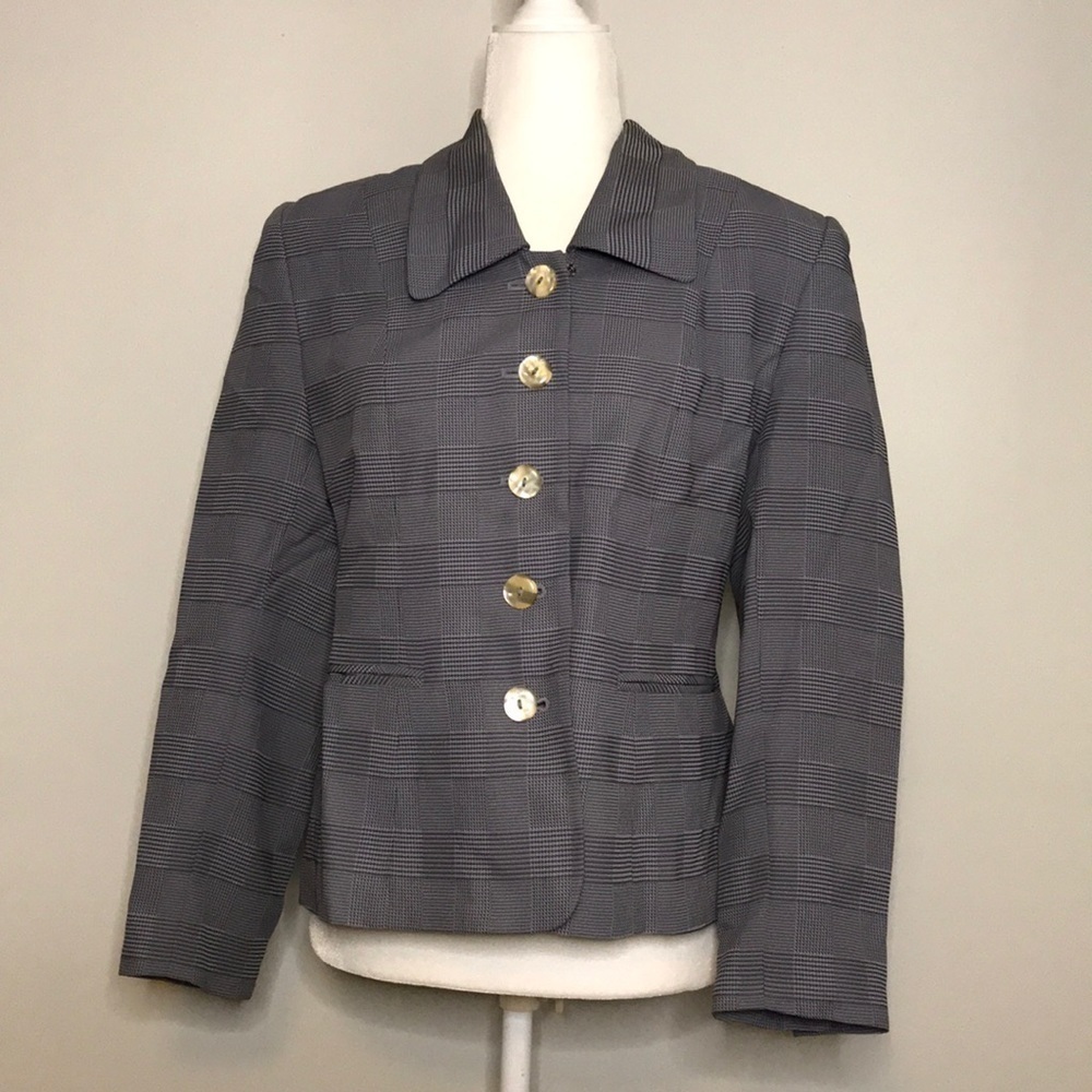 Amanda Smith Petites Gray Suit Jacket